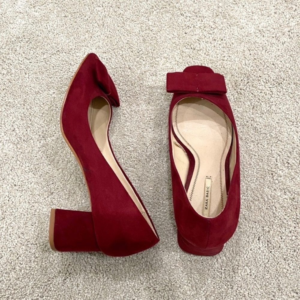 Zara Suede Block Heel in Burgundy. Size 37 or Size 7.